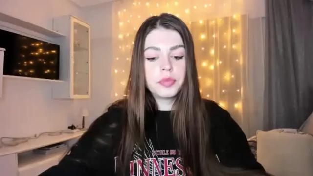 Image 10 of veronarolls Stream on Chaturbate on 14 months ago