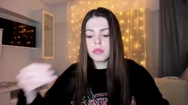 Image 11 of veronarolls Stream on Chaturbate on 14 months ago