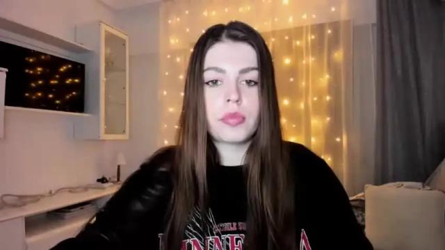 Image 12 of veronarolls Stream on Chaturbate on 14 months ago