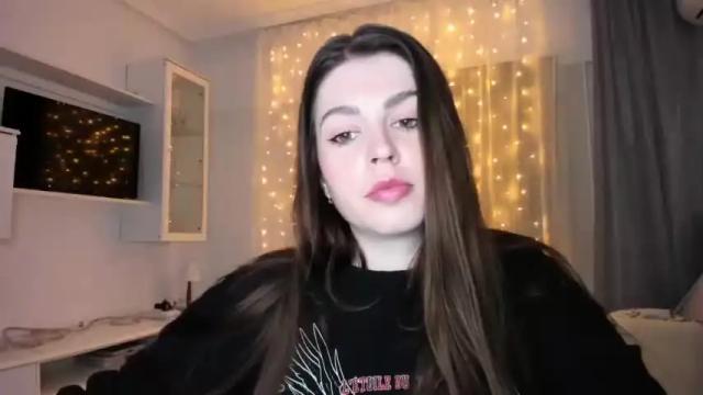 Image 3 of veronarolls Stream on Chaturbate on 14 months ago