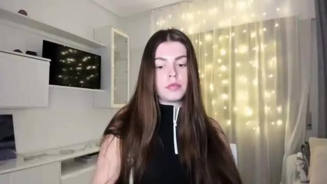 Image 11 of veronarolls Stream on Chaturbate on 14 months ago