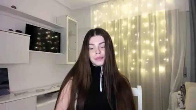 Image 2 of veronarolls Stream on Chaturbate on 14 months ago