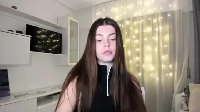 Image 4 of veronarolls Stream on Chaturbate on 14 months ago