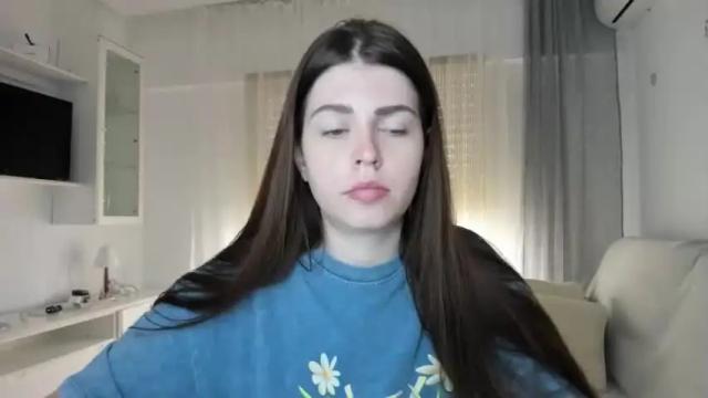 Image 3 of veronarolls Stream on Chaturbate on 14 months ago