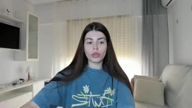 Image 7 of veronarolls Stream on Chaturbate on 14 months ago