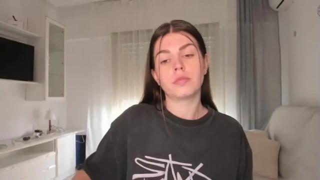 Image 10 of veronarolls Stream on Chaturbate on 14 months ago