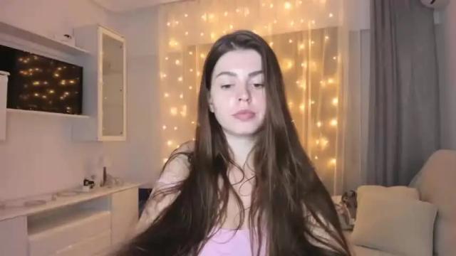Image 7 of veronarolls Stream on Chaturbate on 14 months ago