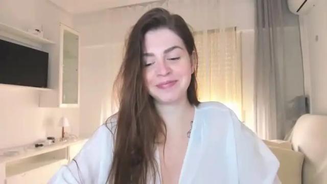 Image 4 of veronarolls Stream on Chaturbate on 14 months ago