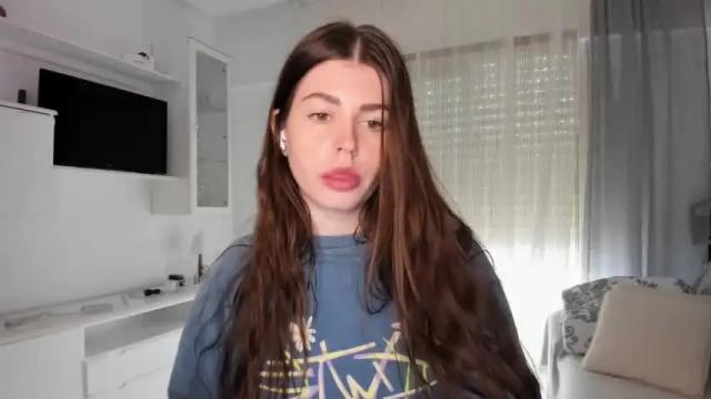 Image 7 of veronarolls Stream on Chaturbate on 14 months ago
