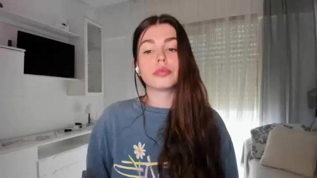 Image 8 of veronarolls Stream on Chaturbate on 14 months ago