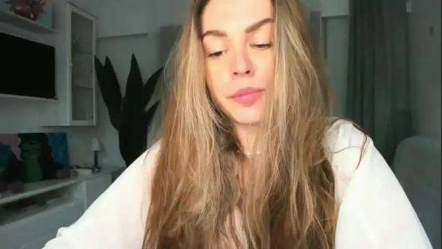 Image 11 of veronarolls Stream on Chaturbate on 2 months ago