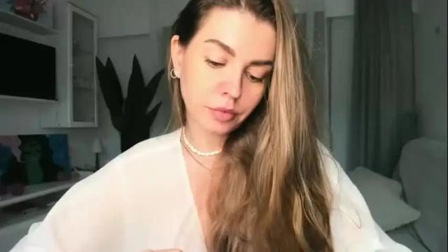 Image 6 of veronarolls Stream on Chaturbate on 2 months ago