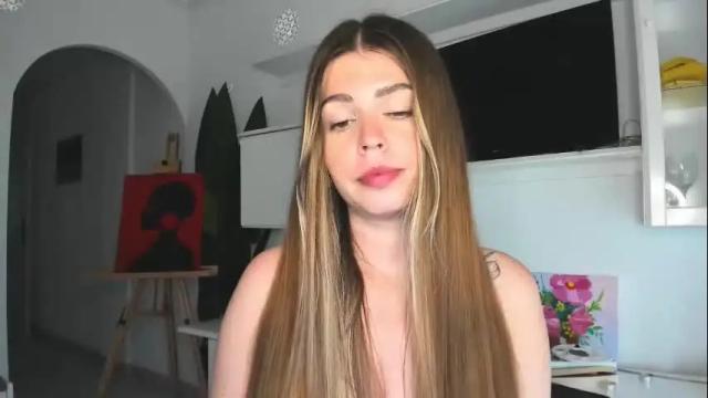 Image 3 of veronarolls Stream on Chaturbate on 11 days ago