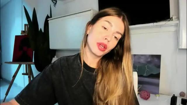 Image 4 of veronarolls Stream on Chaturbate on 2 months ago