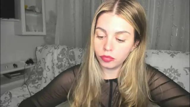 Image 2 of veronarolls Stream on Chaturbate on 4 days ago