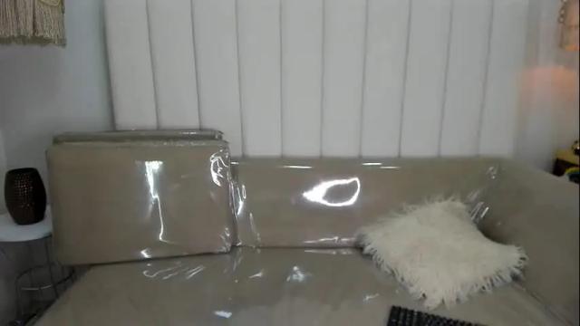 Image 3 of veronica_b07 Stream on Chaturbate on 2 months ago