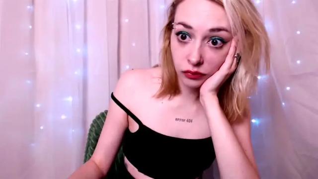 Image 10 of veronica_error404 Stream on Chaturbate on 19 months ago