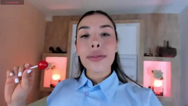 Image 10 of veronica_garciaa Stream on Chaturbate on 1 month ago
