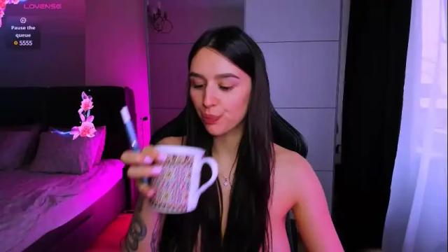 Image 12 of veronica_larson Stream on Chaturbate on 1 month ago