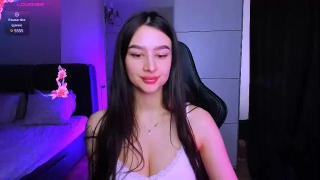 Image 2 of veronica_larson Stream on Chaturbate on 1 month ago