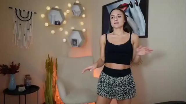 Image 3 of veronica_more18 Stream on Chaturbate on 16 months ago
