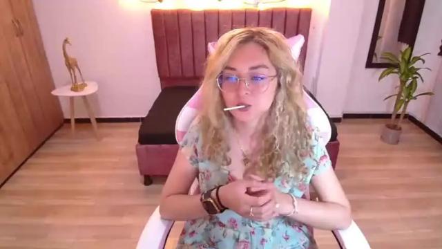 Image 4 of veronica_mv Stream on Chaturbate on 14 months ago