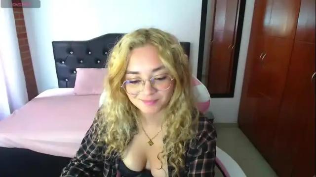 Image 10 of veronica_mv Stream on Chaturbate on 24 days ago