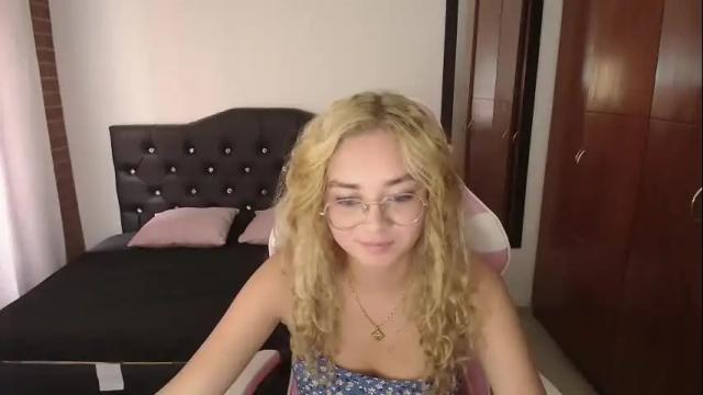 Image 2 of veronica_mv Stream on Chaturbate on 22 days ago