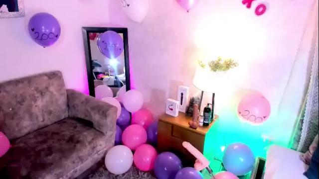 Image 4 of veronica_olson_ Stream on Chaturbate on 1 month ago