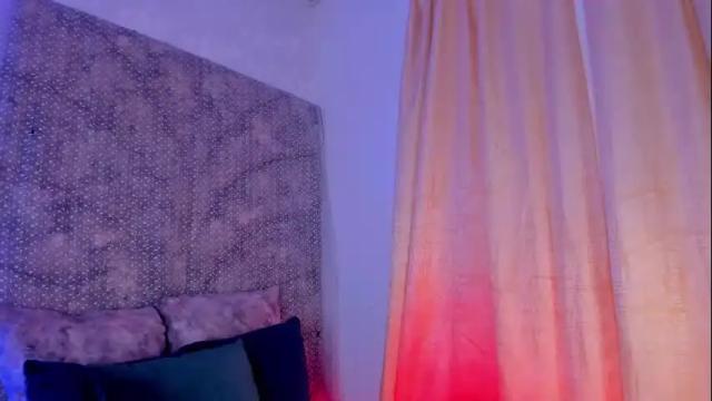 Image 2 of veronica_olson_ Stream on Chaturbate on 13 days ago