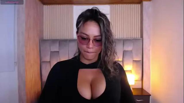 Thumbnail 2, veronica_saenzz1's Stream at Chaturbate, 27 days ago