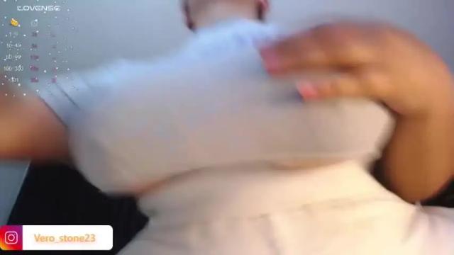 Image 12 of veronica_stone_ Stream on Chaturbate on 13 months ago