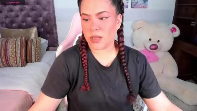 Image 3 of veronicaa_moon Stream on Chaturbate on 21 months ago