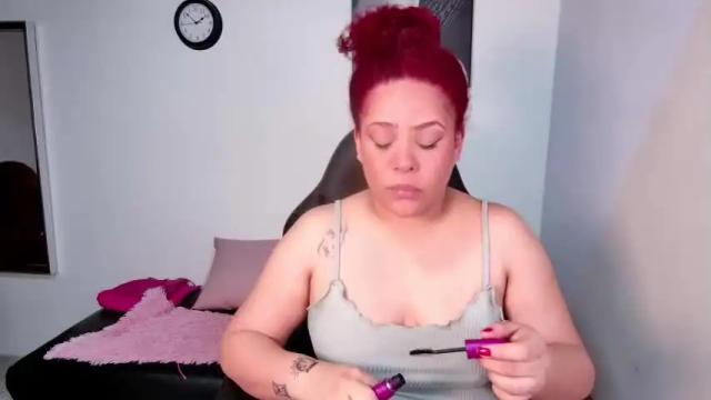 Image 4 of veronicaa_moon Stream on Chaturbate on 21 months ago