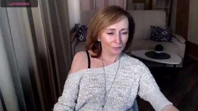 Image 6 of veronicagilbert Stream on Chaturbate on 13 months ago
