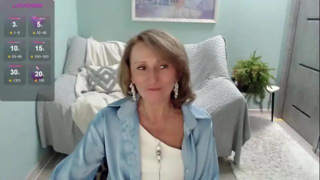 Image 11 of veronicagilbert Stream on Chaturbate on 18 days ago