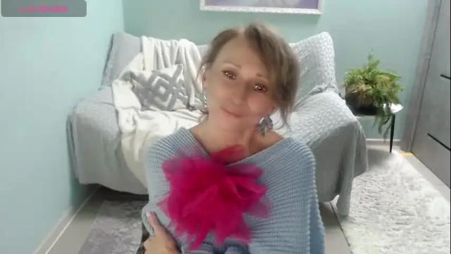 Image 3 of veronicagilbert Stream on Chaturbate on 11 days ago
