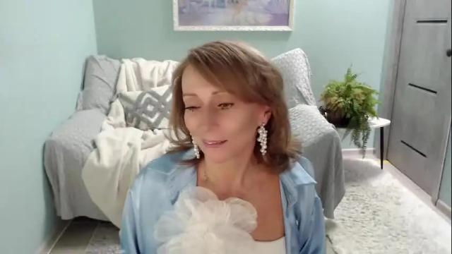 Image 2 of veronicagilbert Stream on Chaturbate on 6 days ago
