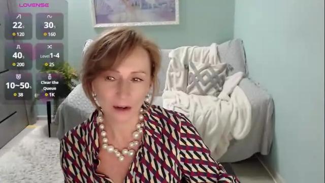 Image 6 of veronicagilbert Stream on Chaturbate on 2 months ago