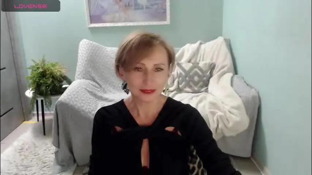 Image 3 of veronicagilbert Stream on Chaturbate on 1 month ago
