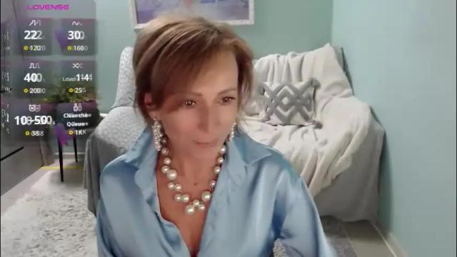 Image 12 of veronicagilbert Stream on Chaturbate on 28 days ago