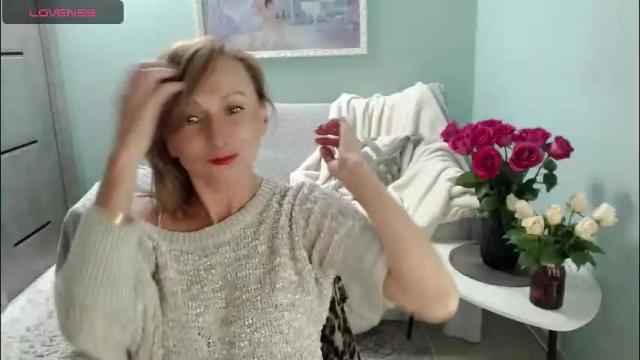 Image 3 of veronicagilbert Stream on Chaturbate on 12 days ago