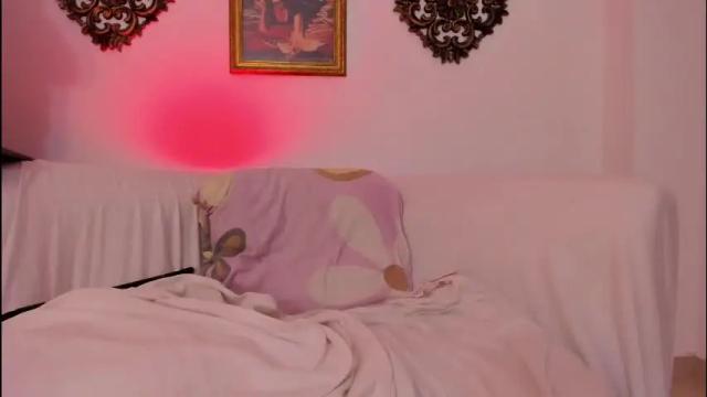 Image 7 of veronicagilss Stream on Chaturbate on 1 month ago