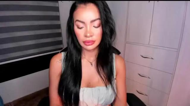 Image 4 of veronicali Stream on Chaturbate on 13 months ago