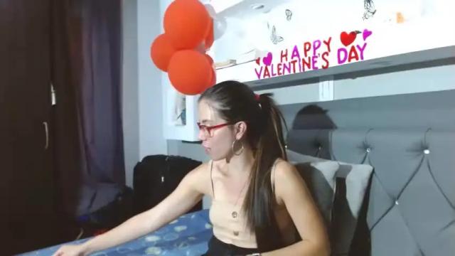 Image 12 of veronicamiller22 Stream on Chaturbate on 16 months ago