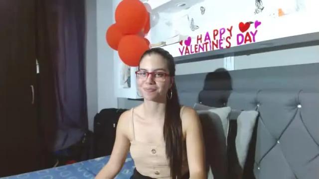 Image 4 of veronicamiller22 Stream on Chaturbate on 16 months ago