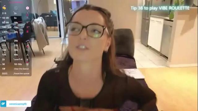 Image 11 of veronicasmyth Stream on Chaturbate on 25 days ago