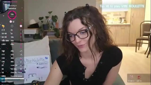 Image 4 of veronicasmyth Stream on Chaturbate on 2 months ago