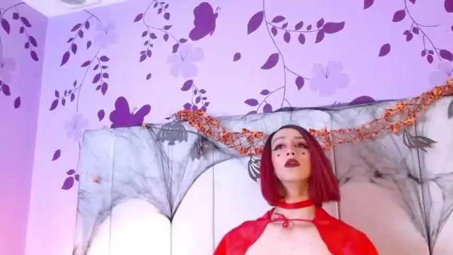 Image 12 of veroniica_loged Stream on Chaturbate on 17 months ago