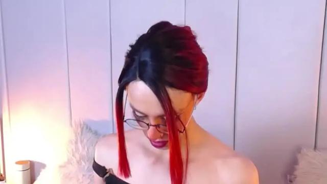 Image 8 of veroniica_loged Stream on Chaturbate on 19 months ago